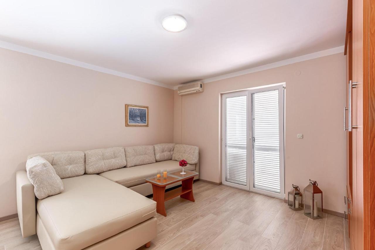 Apartments Villa Malin Малинска Экстерьер фото